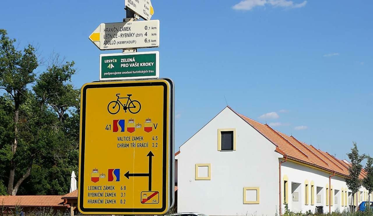 Apartmany U Zamecku Hlohovec Luaran gambar