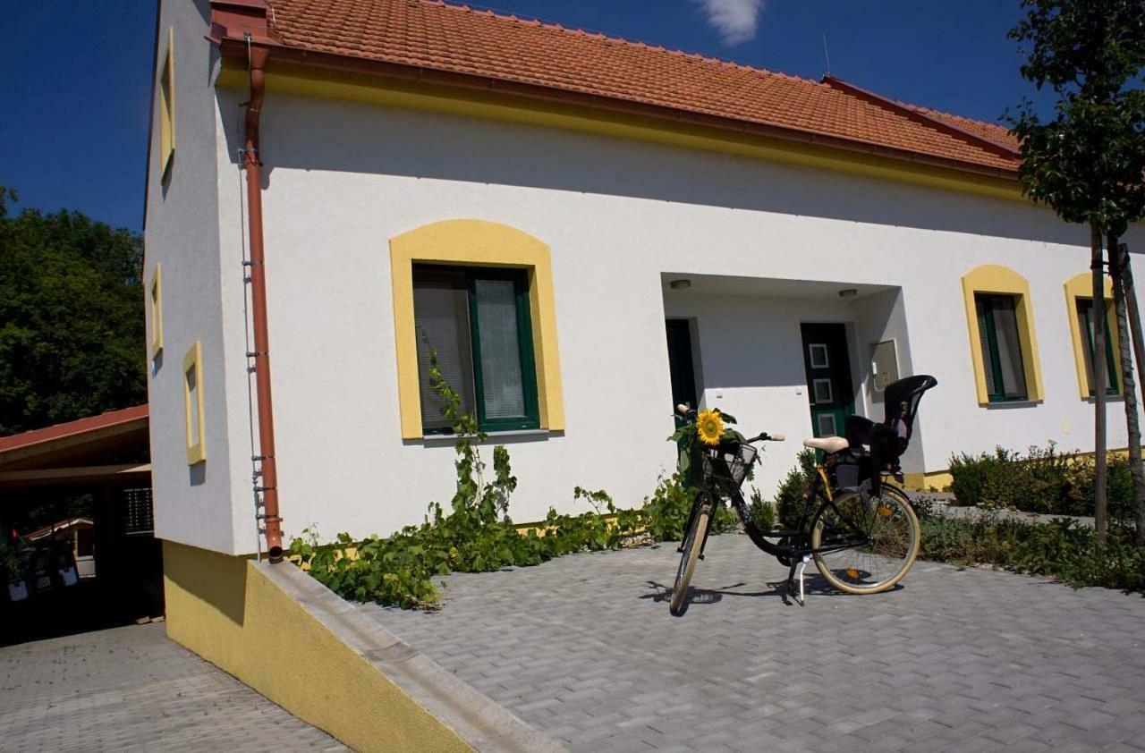 Apartmany U Zamecku Hlohovec Luaran gambar